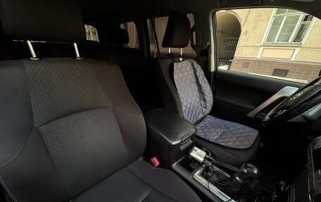 Toyota Land Cruiser Prado 150 рестайлинг 2, 2021 год, 6 000 000 рублей, 9 фотография