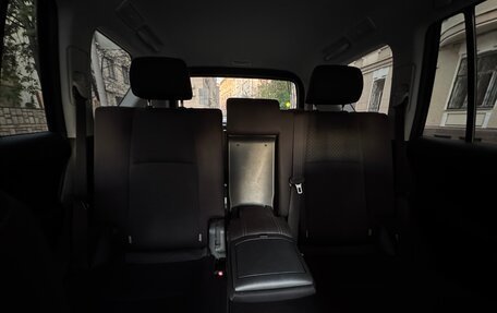Toyota Land Cruiser Prado 150 рестайлинг 2, 2021 год, 6 000 000 рублей, 11 фотография
