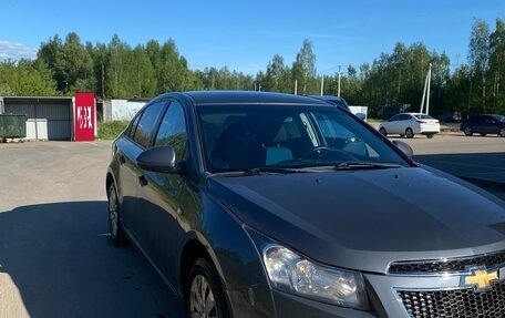 Chevrolet Cruze II, 2011 год, 500 000 рублей, 5 фотография
