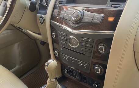Infiniti QX80 I рестайлинг, 2014 год, 2 800 000 рублей, 6 фотография
