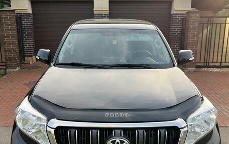 Toyota Land Cruiser Prado 150 рестайлинг 2, 2014 год, 2 650 000 рублей, 2 фотография