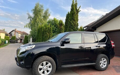Toyota Land Cruiser Prado 150 рестайлинг 2, 2014 год, 2 650 000 рублей, 10 фотография