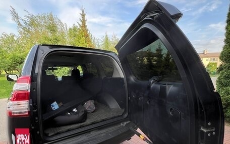 Toyota Land Cruiser Prado 150 рестайлинг 2, 2014 год, 2 650 000 рублей, 8 фотография