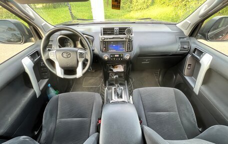 Toyota Land Cruiser Prado 150 рестайлинг 2, 2014 год, 2 650 000 рублей, 6 фотография