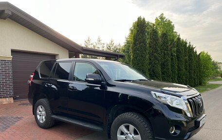Toyota Land Cruiser Prado 150 рестайлинг 2, 2014 год, 2 650 000 рублей, 3 фотография