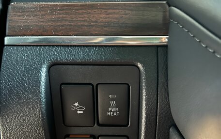 Toyota Land Cruiser 200, 2018 год, 7 790 000 рублей, 9 фотография
