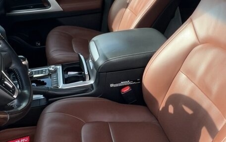 Toyota Land Cruiser 200, 2018 год, 7 790 000 рублей, 10 фотография
