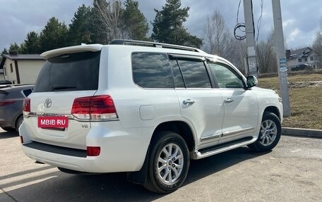 Toyota Land Cruiser 200, 2018 год, 7 790 000 рублей, 4 фотография