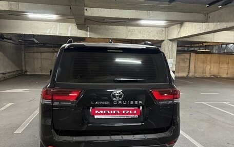 Toyota Land Cruiser, 2023 год, 10 750 000 рублей, 3 фотография