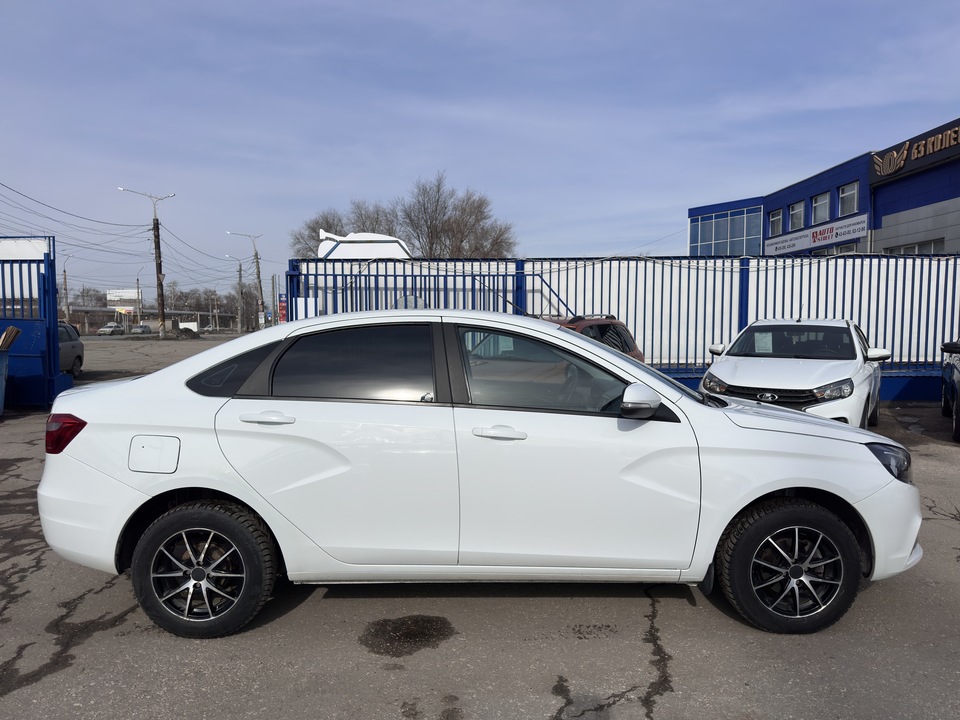 ВАЗ (LADA) Vesta I, 2021 год, 900 000 рублей, 4 фотография