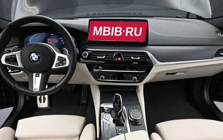 BMW 5 серия, 2022 год, 5 870 000 рублей, 12 фотография