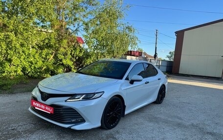 Toyota Camry, 2019 год, 2 800 000 рублей, 5 фотография