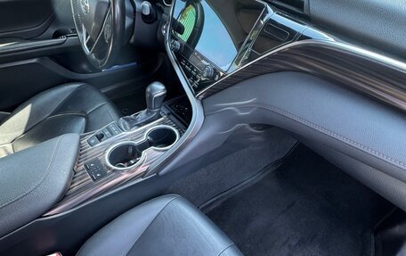 Toyota Camry, 2019 год, 2 800 000 рублей, 13 фотография