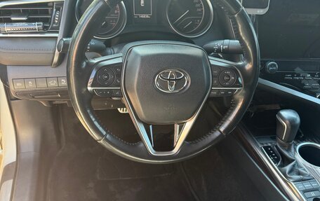 Toyota Camry, 2019 год, 2 800 000 рублей, 7 фотография
