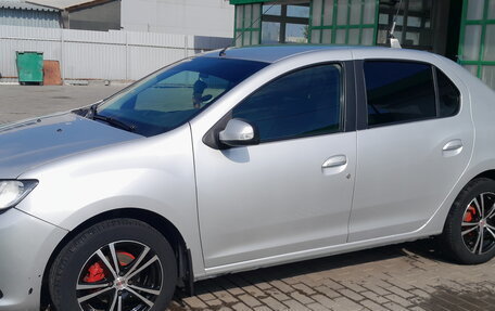 Renault Logan II, 2014 год, 820 000 рублей, 11 фотография