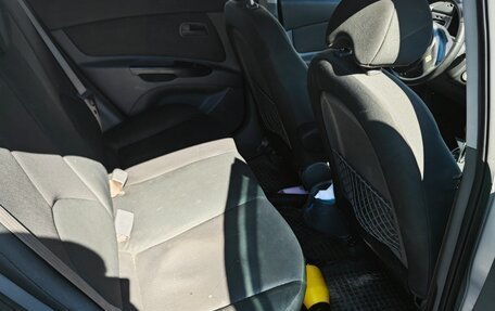 KIA Rio II, 2011 год, 800 000 рублей, 3 фотография