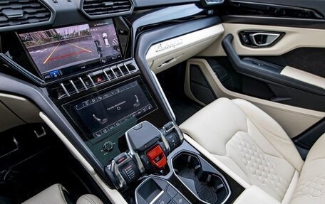 Lamborghini Urus I, 2025 год, 41 500 000 рублей, 13 фотография