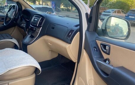 Hyundai H-1 II рестайлинг, 2021 год, 3 100 000 рублей, 8 фотография
