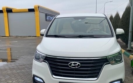 Hyundai H-1 II рестайлинг, 2021 год, 3 100 000 рублей, 5 фотография