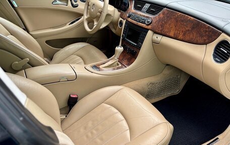 Mercedes-Benz CLS, 2005 год, 1 370 000 рублей, 11 фотография