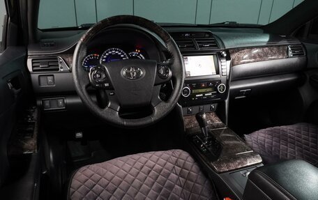 Toyota Camry, 2013 год, 2 099 000 рублей, 6 фотография
