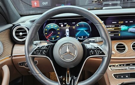 Mercedes-Benz E-Класс, 2021 год, 2 670 000 рублей, 8 фотография