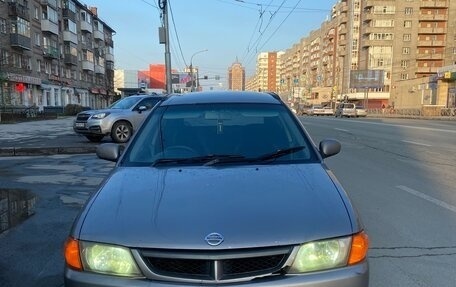 Nissan Wingroad III, 2001 год, 285 000 рублей, 2 фотография