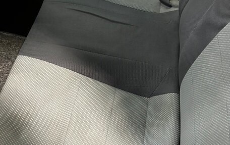 Nissan Wingroad III, 2001 год, 285 000 рублей, 16 фотография
