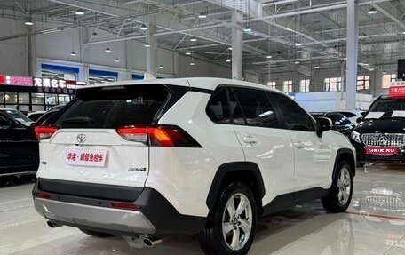 Toyota RAV4, 2022 год, 2 238 887 рублей, 4 фотография