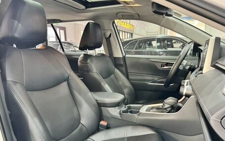 Toyota RAV4, 2022 год, 2 238 887 рублей, 16 фотография