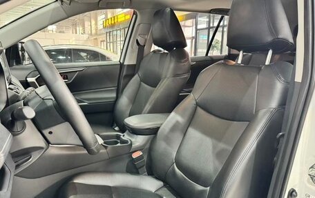 Toyota RAV4, 2022 год, 2 238 887 рублей, 19 фотография