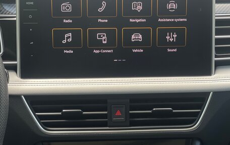 Volkswagen Tiguan II, 2023 год, 4 160 000 рублей, 18 фотография