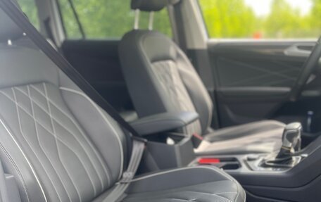 Volkswagen Tiguan II, 2023 год, 4 160 000 рублей, 27 фотография