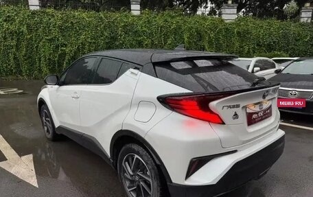 Toyota C-HR I рестайлинг, 2021 год, 1 550 000 рублей, 6 фотография