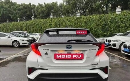 Toyota C-HR I рестайлинг, 2021 год, 1 550 000 рублей, 5 фотография