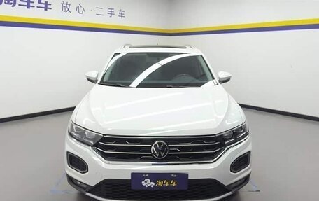 Volkswagen T-Roc I, 2021 год, 1 850 000 рублей, 3 фотография