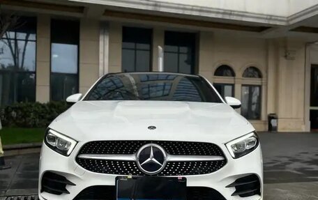 Mercedes-Benz A-Класс, 2020 год, 1 500 000 рублей, 2 фотография