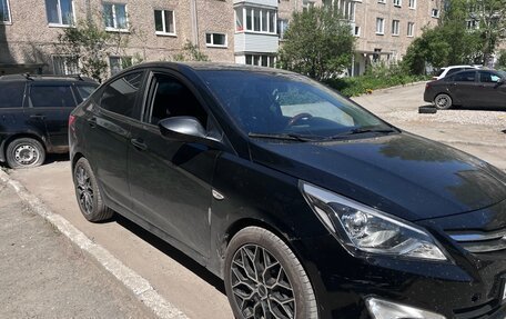 Hyundai Solaris II рестайлинг, 2014 год, 800 000 рублей, 7 фотография