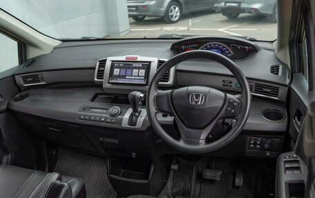 Honda Freed I, 2012 год, 1 250 000 рублей, 6 фотография