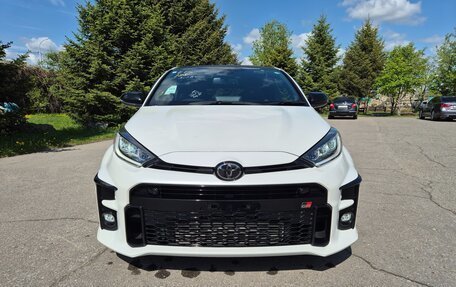 Toyota Yaris, 2021 год, 2 550 000 рублей, 5 фотография