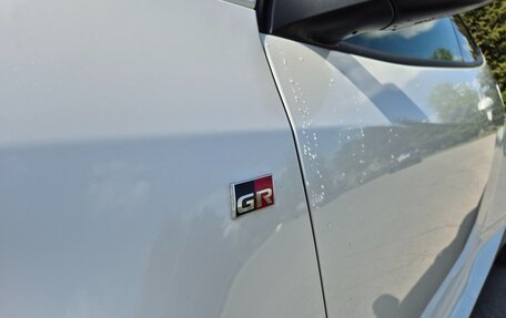 Toyota Yaris, 2021 год, 2 550 000 рублей, 16 фотография