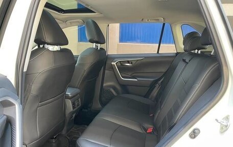 Toyota RAV4, 2021 год, 2 279 100 рублей, 7 фотография