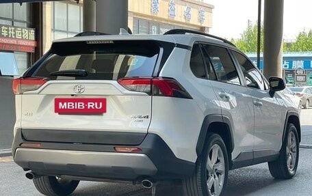 Toyota RAV4, 2021 год, 2 279 100 рублей, 4 фотография