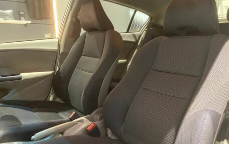 Honda Insight II рестайлинг, 2009 год, 915 000 рублей, 14 фотография