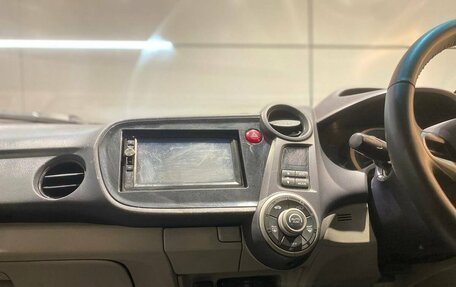 Honda Insight II рестайлинг, 2009 год, 915 000 рублей, 13 фотография