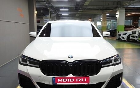 BMW 5 серия, 2021 год, 3 356 000 рублей, 2 фотография