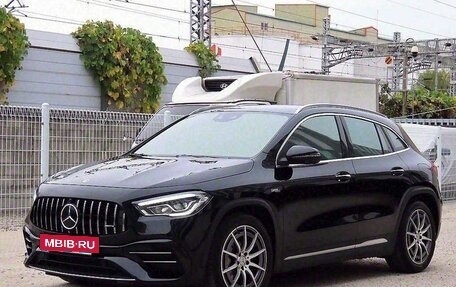 Mercedes-Benz GLA AMG, 2021 год, 3 200 000 рублей, 2 фотография