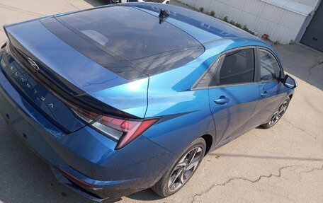 Hyundai Elantra, 2021 год, 1 850 000 рублей, 2 фотография