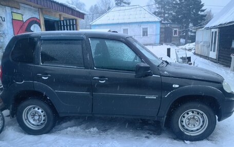 Chevrolet Niva I рестайлинг, 2017 год, 700 000 рублей, 8 фотография