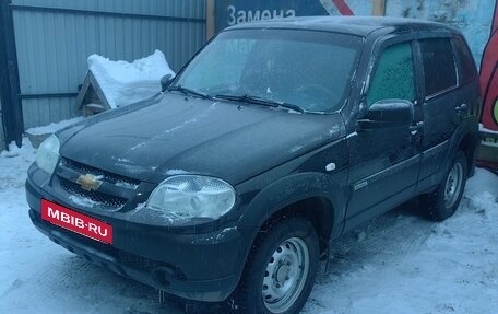 Chevrolet Niva I рестайлинг, 2017 год, 700 000 рублей, 21 фотография